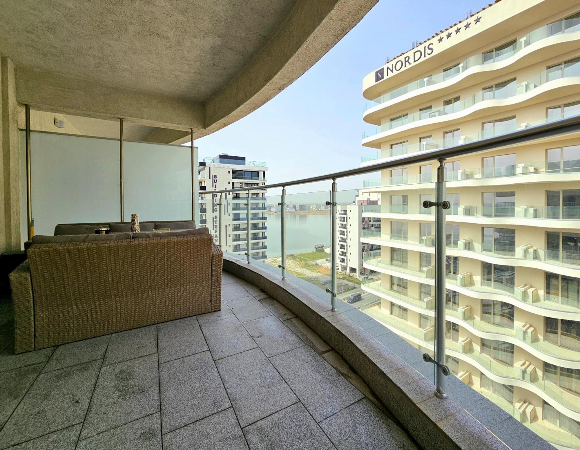 Studio 81 - Casa Del Mar, Mamaia Nord エクステリア 写真