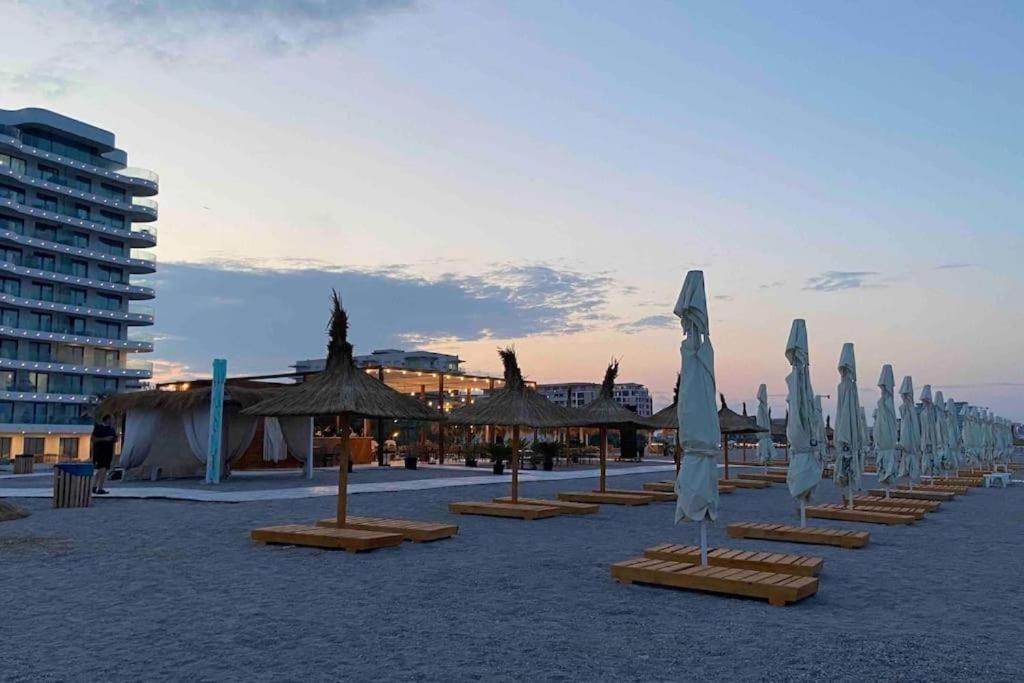 Studio 81 - Casa Del Mar, Mamaia Nord エクステリア 写真